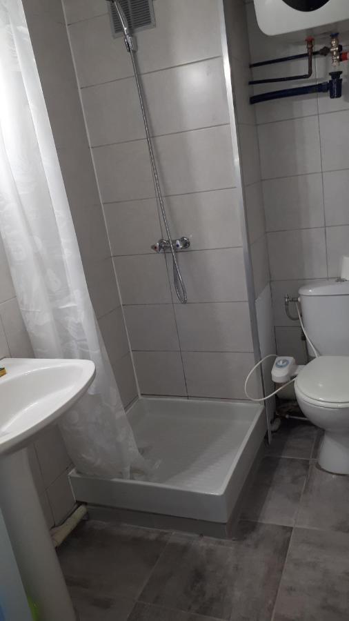 Studio Cabine Avec Jardinet A 30 M De La Plage, Au Calme. Gruissan Dış mekan fotoğraf