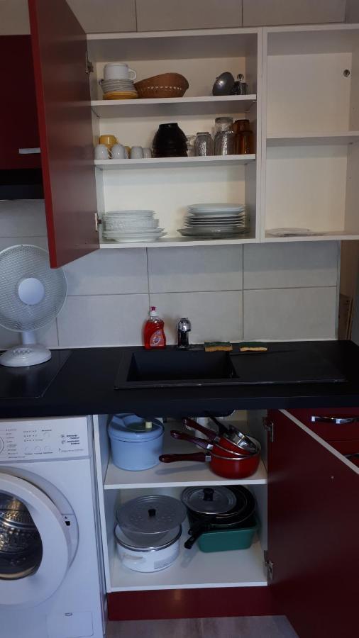Studio Cabine Avec Jardinet A 30 M De La Plage, Au Calme. Gruissan Dış mekan fotoğraf